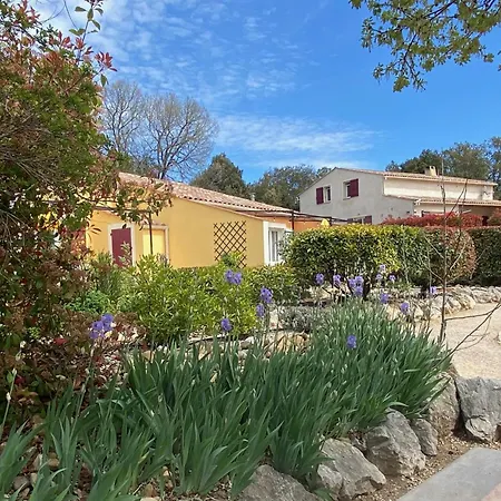 Le Petit Paradis Provencal Apartment