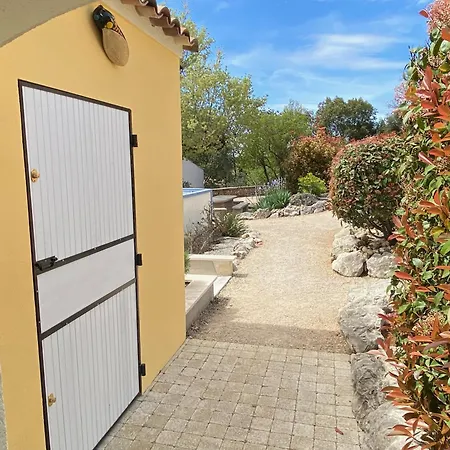 Le Petit Paradis Provencal Apartment