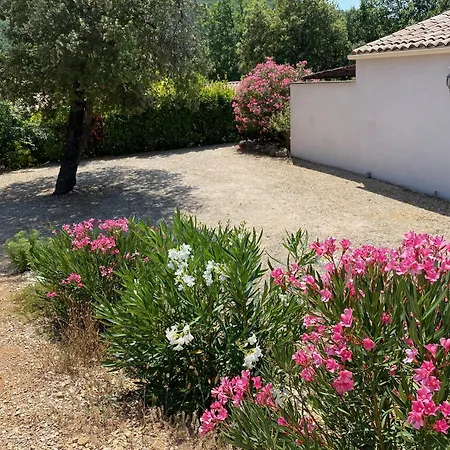 Le Petit Paradis Provencal Apartment *